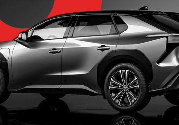 capa de artigo sobre modelos de carro elétrico da Toyota no Brasil | DOK