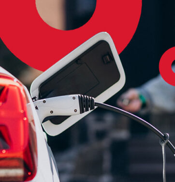 Quase metade dos brasileiros recuou na compra de carro elétrico: o que está travando essa decisão