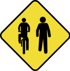 Trânsito compartilhado por ciclistas e pedestres