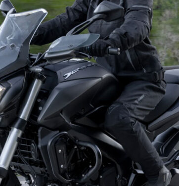 Bajaj Dominar